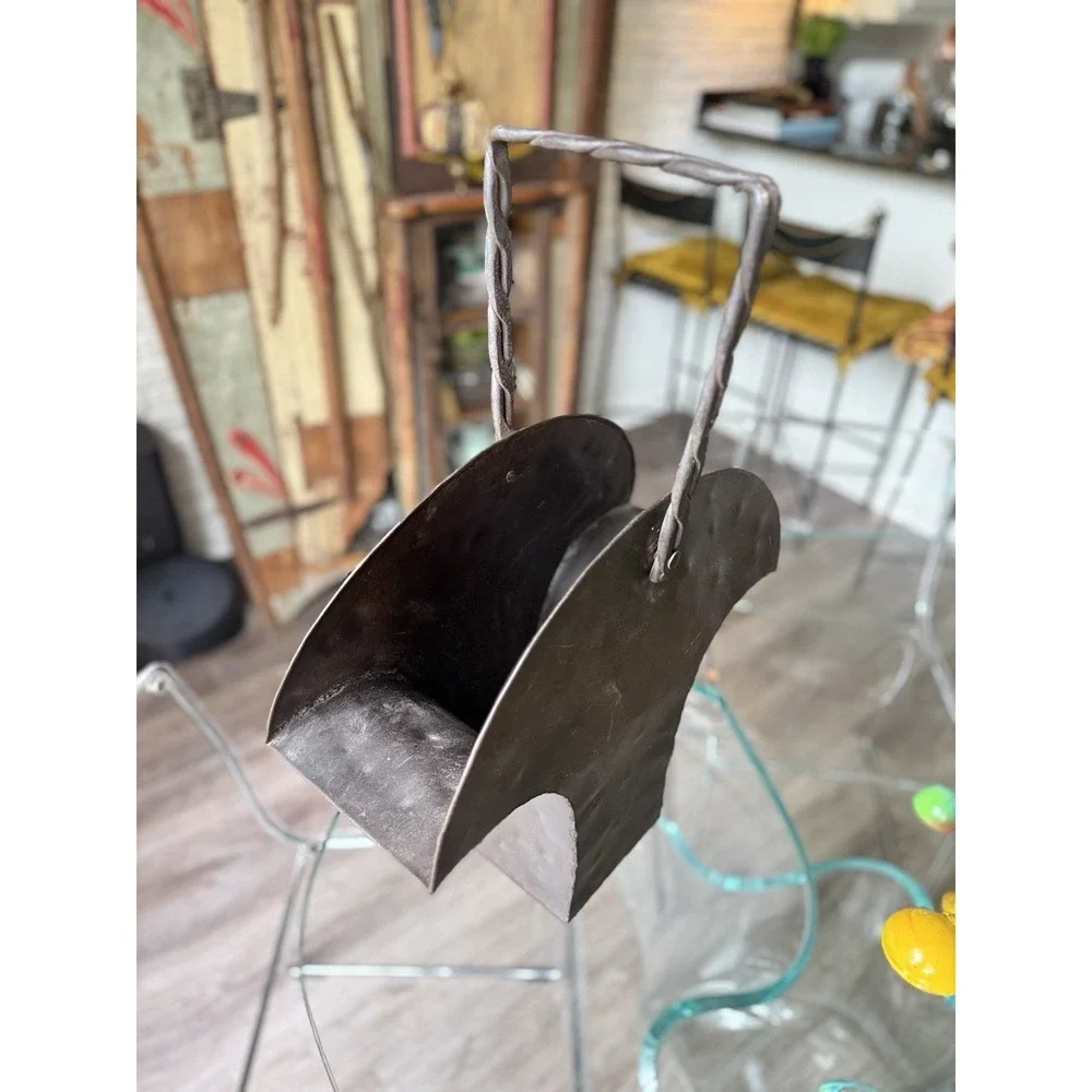 Vintage Hand Forged Iron Firewood Kindling Basket Twisted Handle Brutalist 23